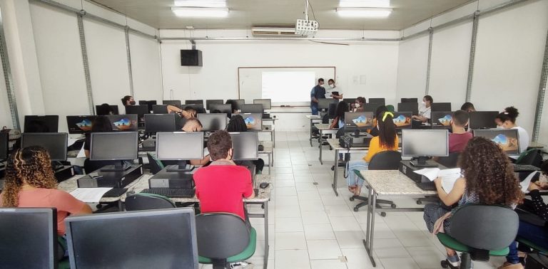 Prefeitura realiza contratação e treinamento de profissionais para marcação de exames