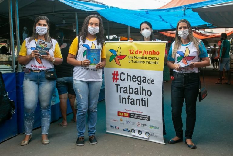 Secretaria de Assistência Social promove ação no Mercadão no Dia Mundial de Combate ao Trabalho Infantil