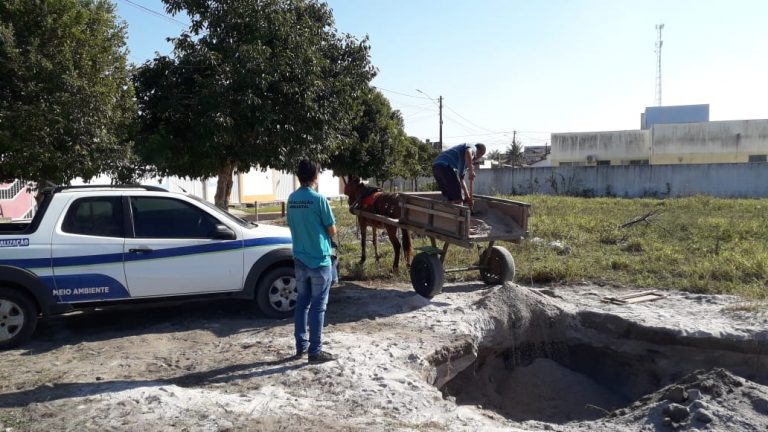 Secretaria de Meio Ambiente realiza fiscalização de exploração irregular de areia e outros minerais