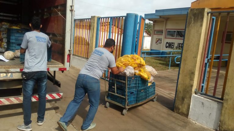 Entrega de Kits da Merenda Escolar são antecipadas pela Secretaria de Educação