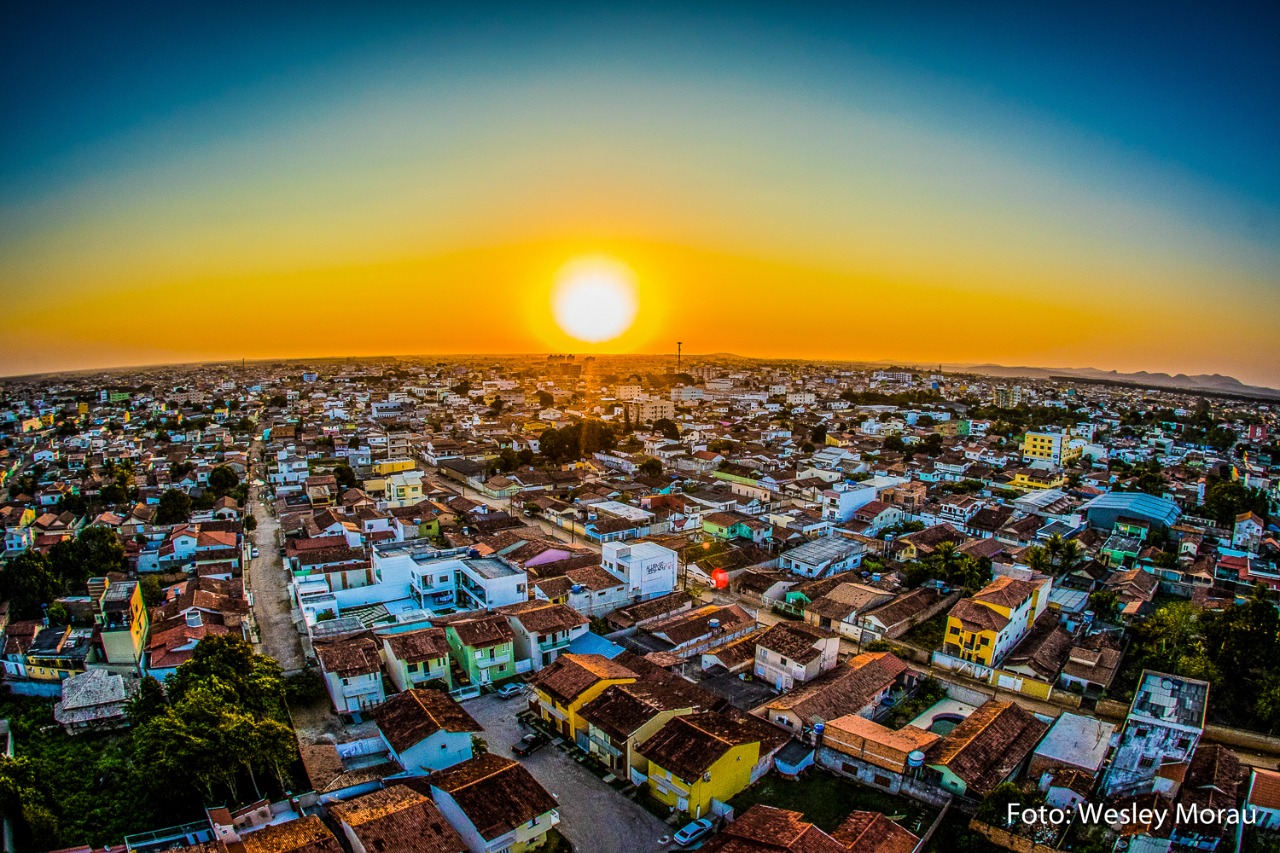 Qual a cidade da Bahia que só tem mulher?