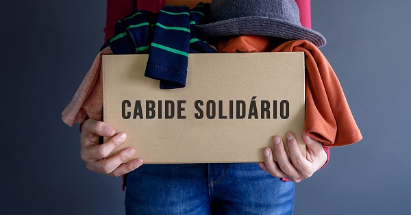 Cabide Solidário: Assistência social promove ação para doação de roupas