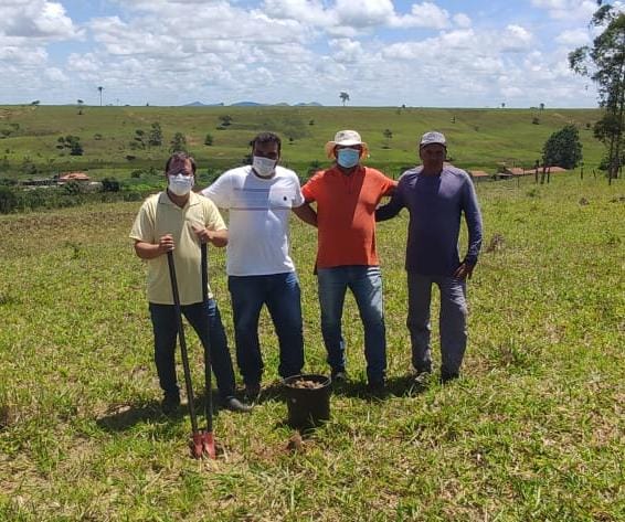 Secretaria de Agricultura realiza visita técnica veterinária no distrito de Jardim Novo