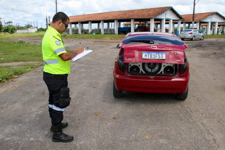 Fiscalização Sonora: Prefeitura promove vistorias em veículos no parque de exposição