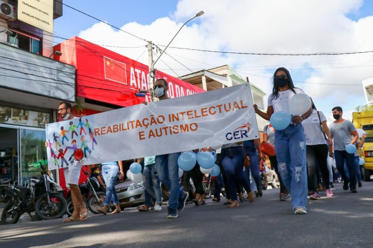 Prefeitura de Teixeira de Freitas realiza Caminhada do Dia Mundial de Conscientização do Autismo