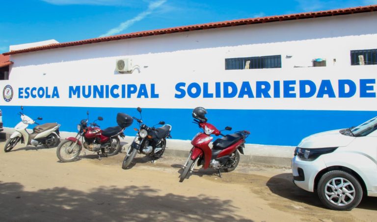 Prefeitura de Teixeira de Freitas realiza entrega da Escola Municipal São Lourenço e Escola Municipal Solidariedade, nesta quarta (15)