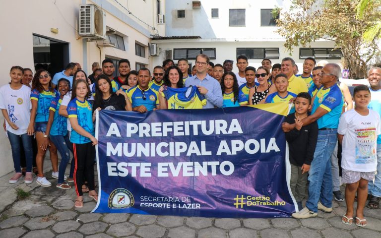 Prefeitura apoia ida de atletas para campeonato estadual de karatê