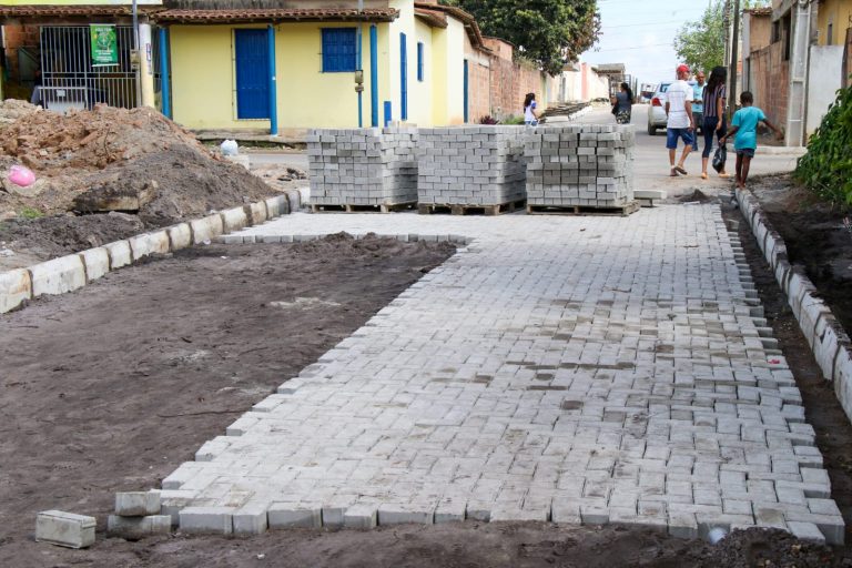 Prefeitura prossegue com pavimentação no bairro Jerusalém