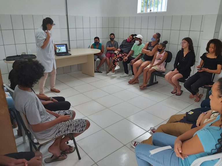 Prefeitura promove roda de conversa sobre saúde física e psicológica para adolescentes na UBS São Lourenço