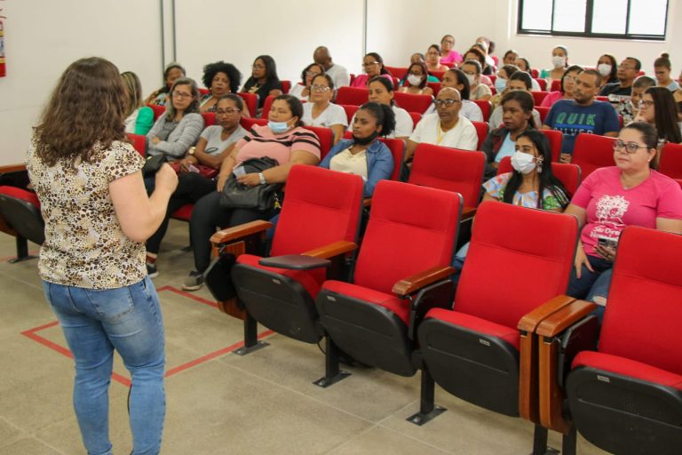 Capacitação aos Agentes Comunitários de Saúde orienta sobre nova varíola, transplante de órgãos e mutirão de catarata; evento ocorreu na última segunda (12)