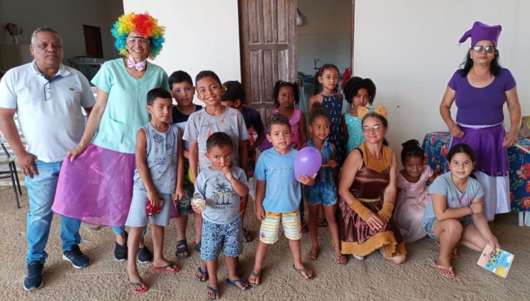 Evento em distrito teixeirense promove alegria e conscientização sobre a saúde para crianças e mães