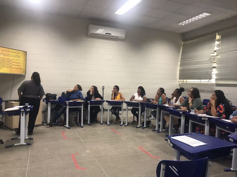 Prefeitura promove curso de atualização para vacinadores de Teixeira de Freitas