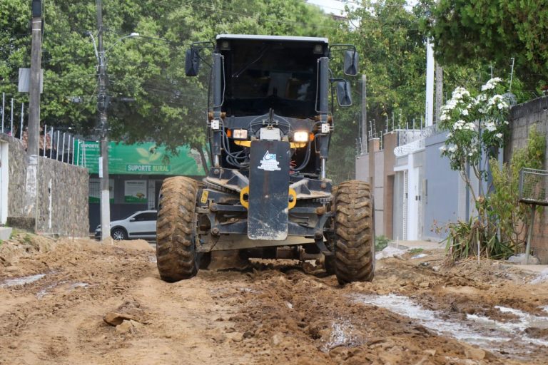 Obra de pavimentação em ruas do Jardim Caraípe é iniciada; confira