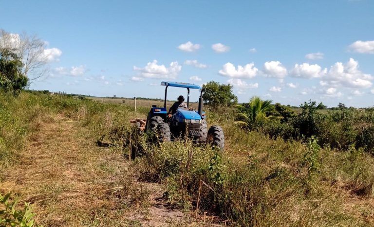 Secretaria de Agricultura prossegue com serviços em comunidades teixeirenses