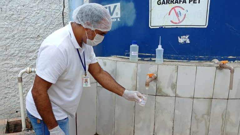 Vigilância Sanitária faz monitoramento de rotina no chafariz Zé da Mata; entenda