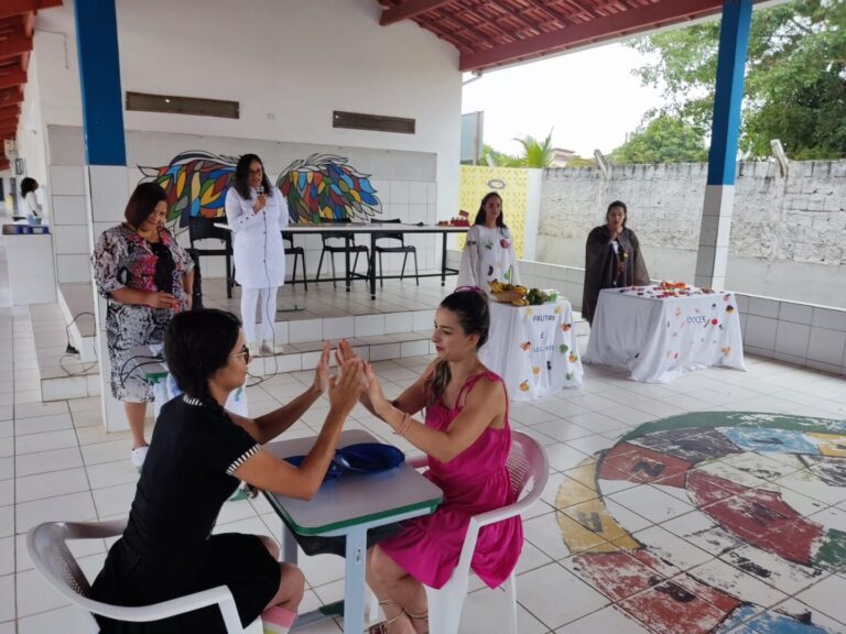 Equipe da UBS Urbis leva conscientização sobre saúde bucal e alimentação saudável para estudantes de Teixeira de Freitas