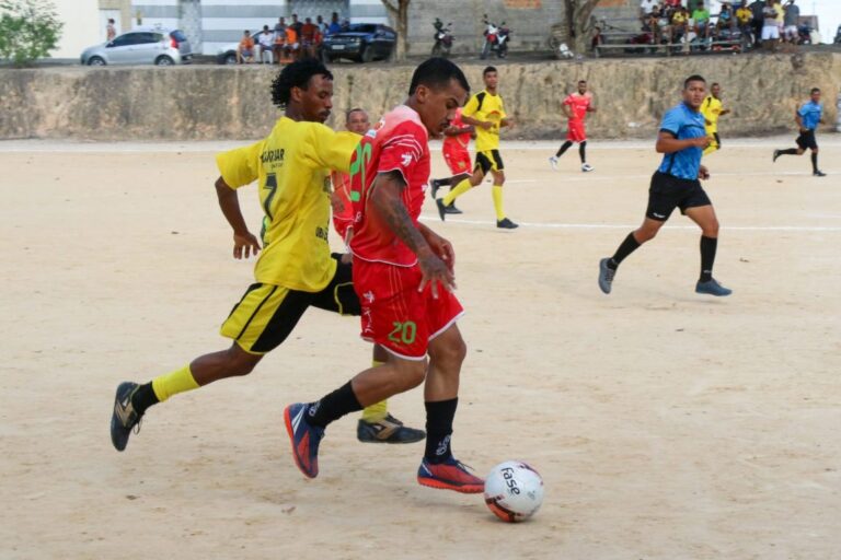 Seleção de Teixeira de Freitas participa de campeonato intermunicipal de futebol; confira cronograma