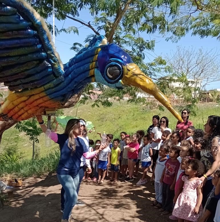 Estudantes da Rede Municipal de 4 e 5 anos exploram o centro de