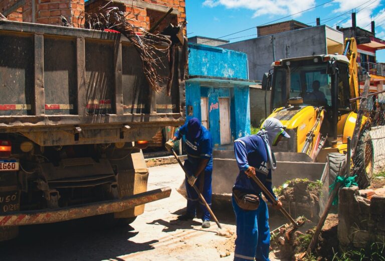 Mutirão Contra a Dengue ocorreu em bairro teixeirense nesta quarta (28)