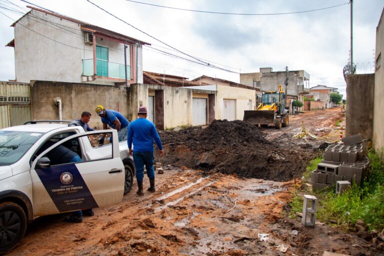 Obras continuam no bairro Vila Caraípe; confira