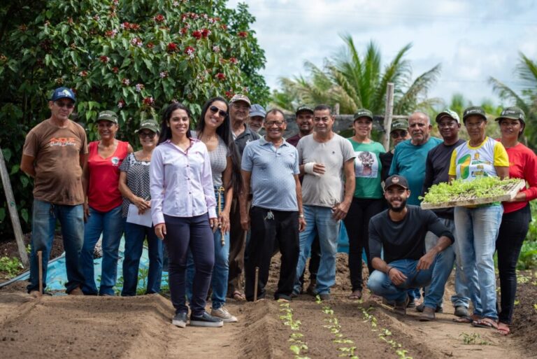 Agricultura sustentável: produtores da comunidade Bela Manhã aprimoram técnicas agrícolas com apoio da Prefeitura